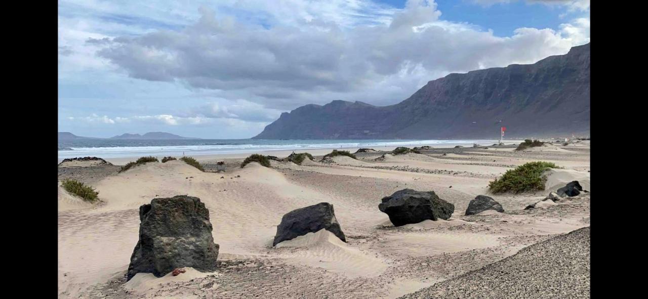 Apartamento Suite Blue Sea Famara Dış mekan fotoğraf